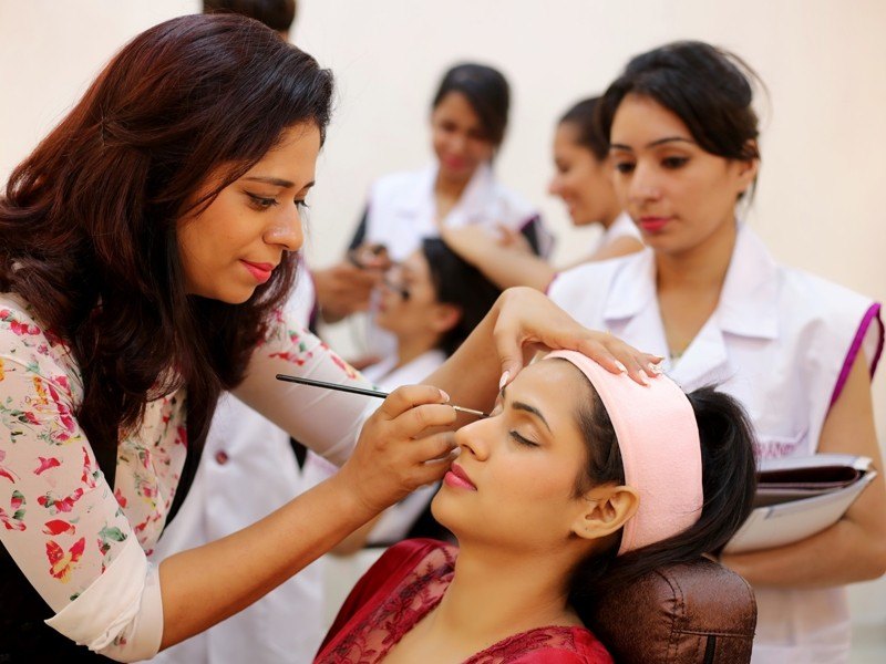 Beautician classes